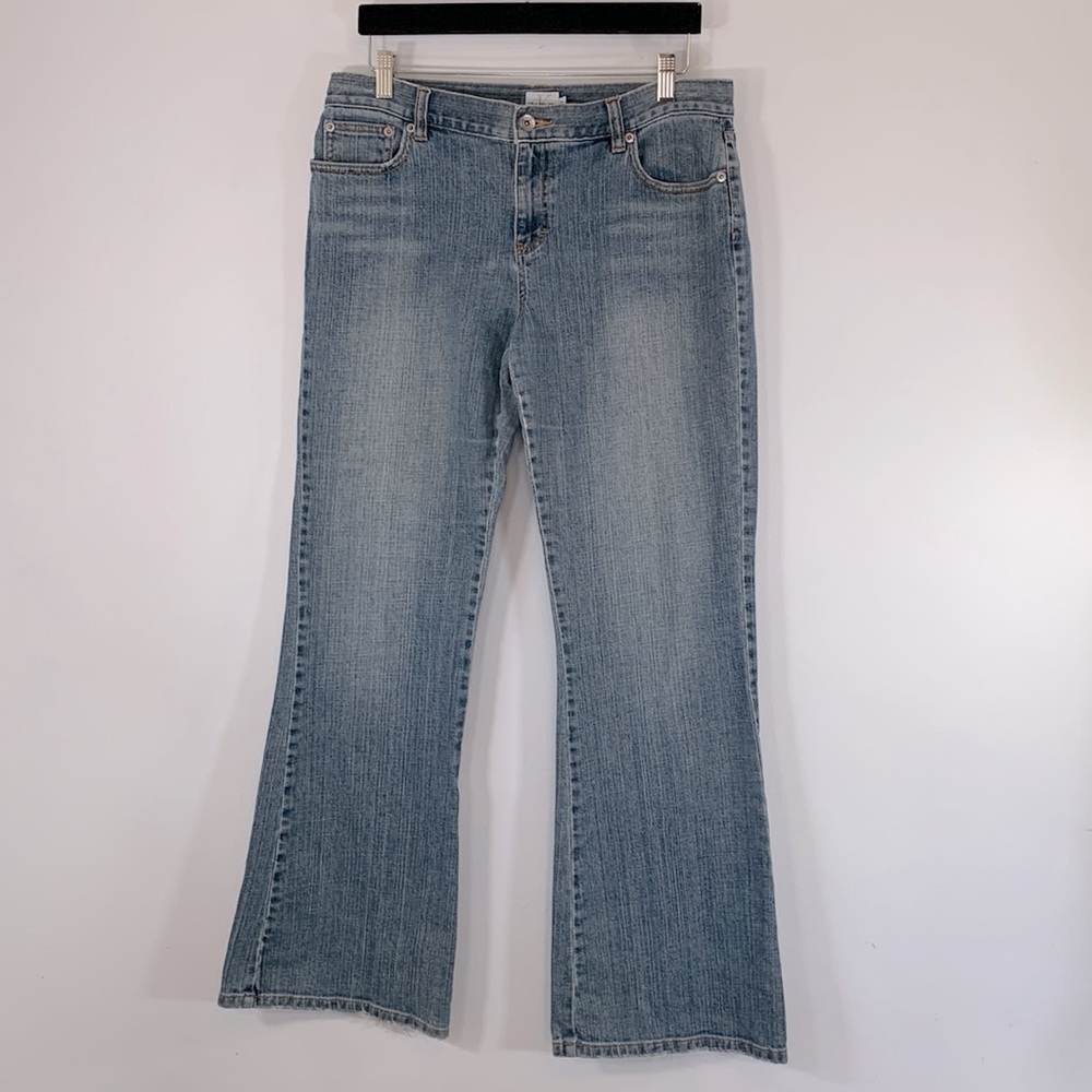 Calvin Klein Frayed Mid-Rise Bootcut Women’s Size 32 Cotton Blend Blue Jeans